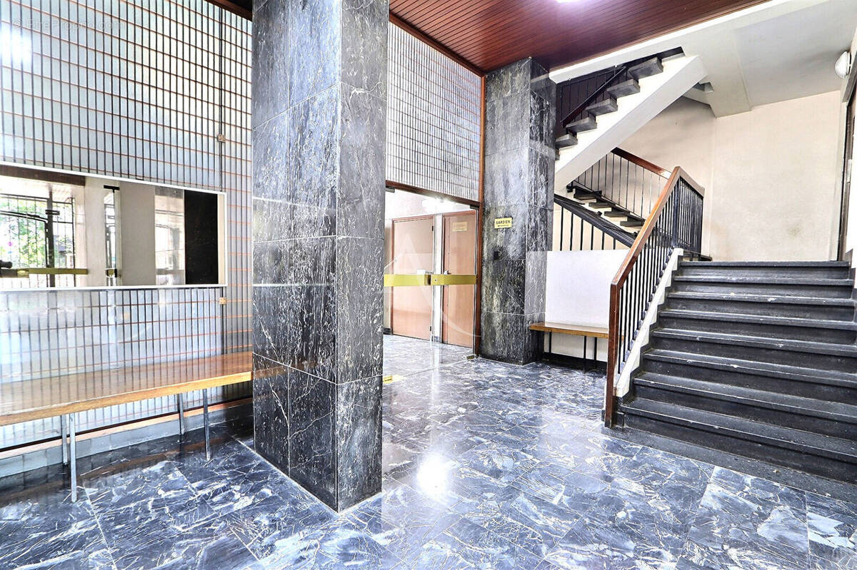 Appartement à AUBERVILLIERS