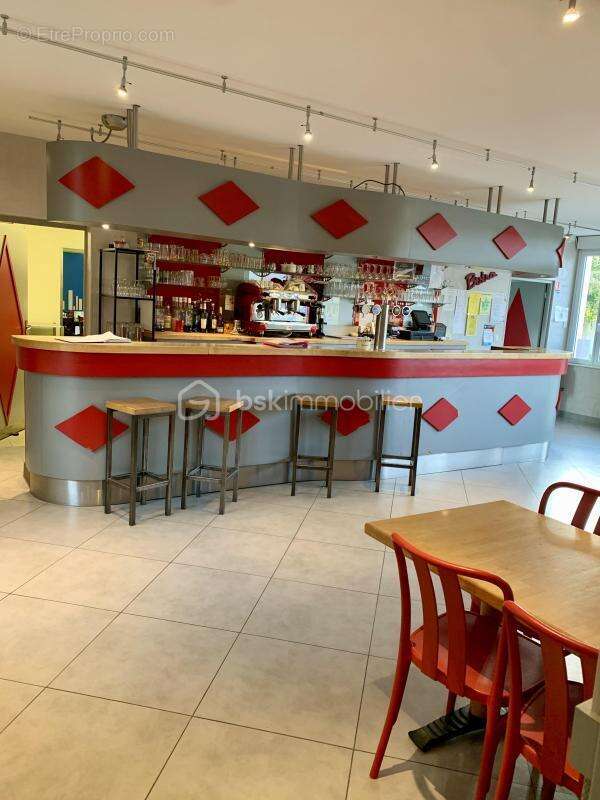 Commerce à MONTOIRE-SUR-LE-LOIR