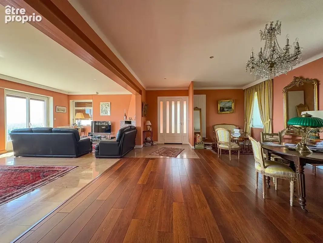 Maison T6 de 182.86m2 sur 569m2 de terrain - photo 3