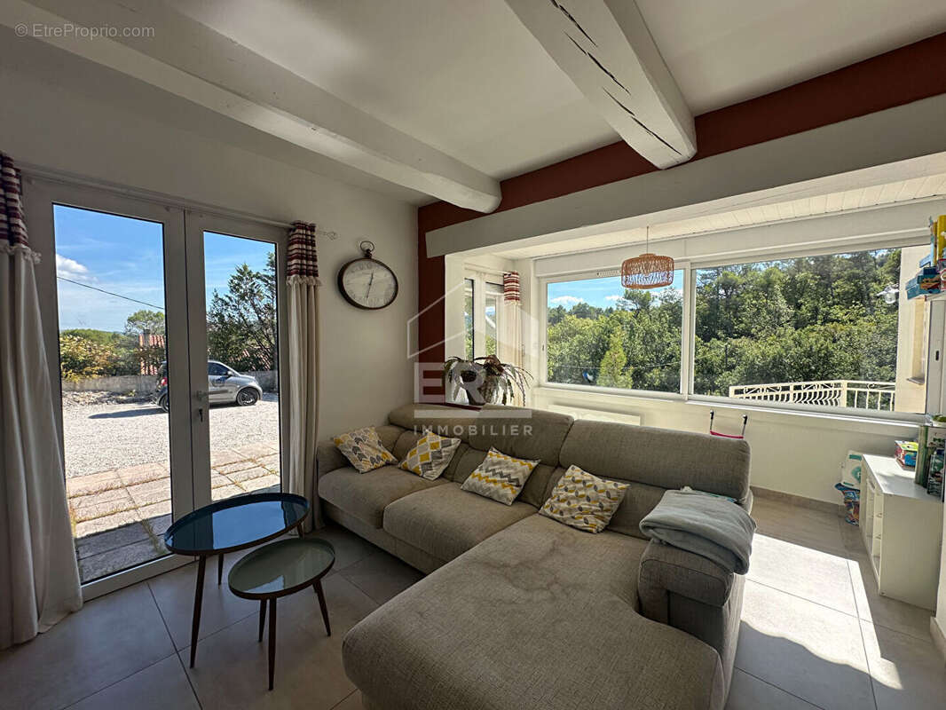 Maison à SAINT-MAXIMIN-LA-SAINTE-BAUME