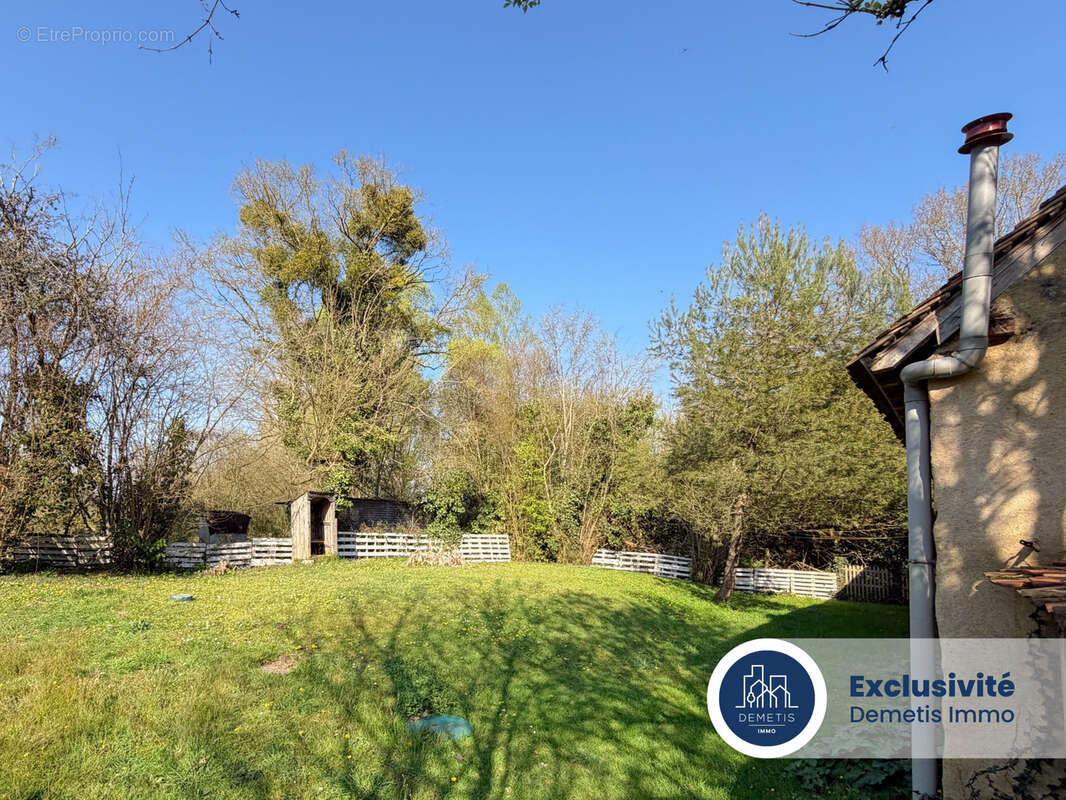 Maison à SAINT-MARS-SOUS-BALLON