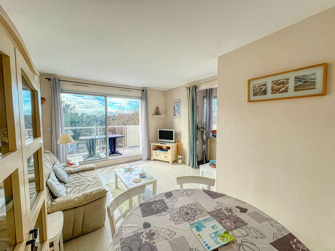 Appartement à VAUX-SUR-MER