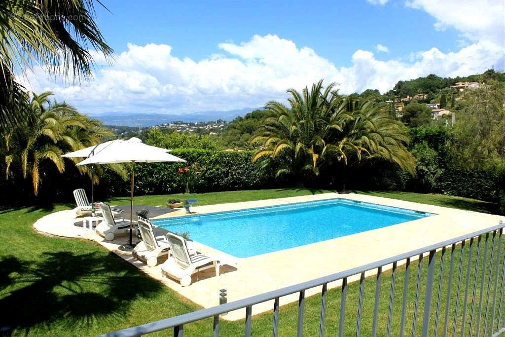 Maison à MOUGINS