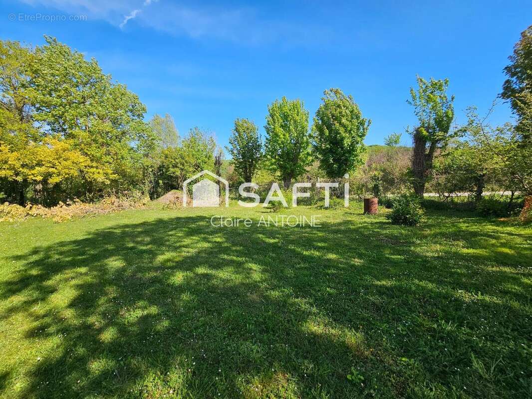 Photo 2 - Terrain à MORET-SUR-LOING