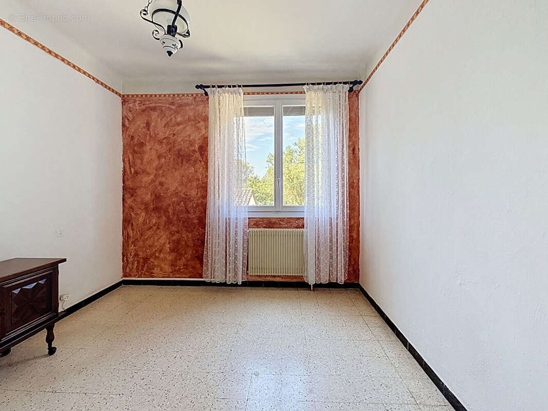 Maison 200 m² à Aix-En-Provence  - photo 7