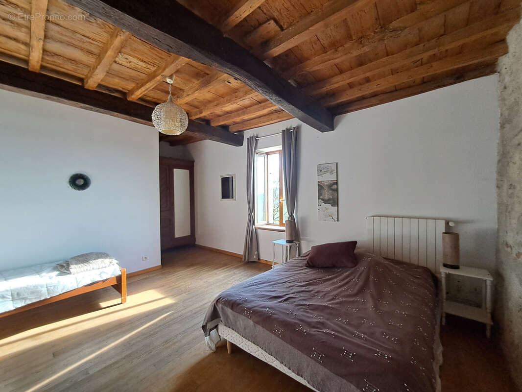 Maison à CLERMONT-DESSOUS