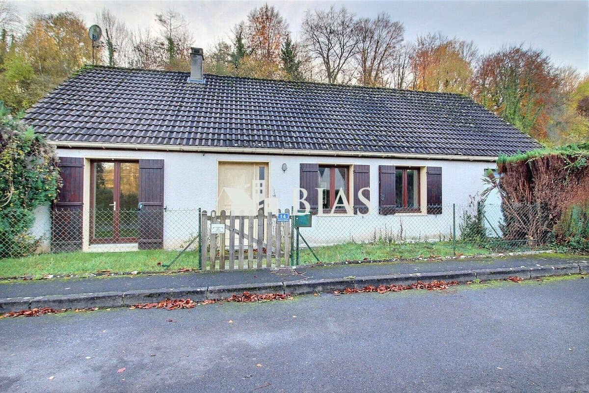 Maison à CROISY-SUR-ANDELLE