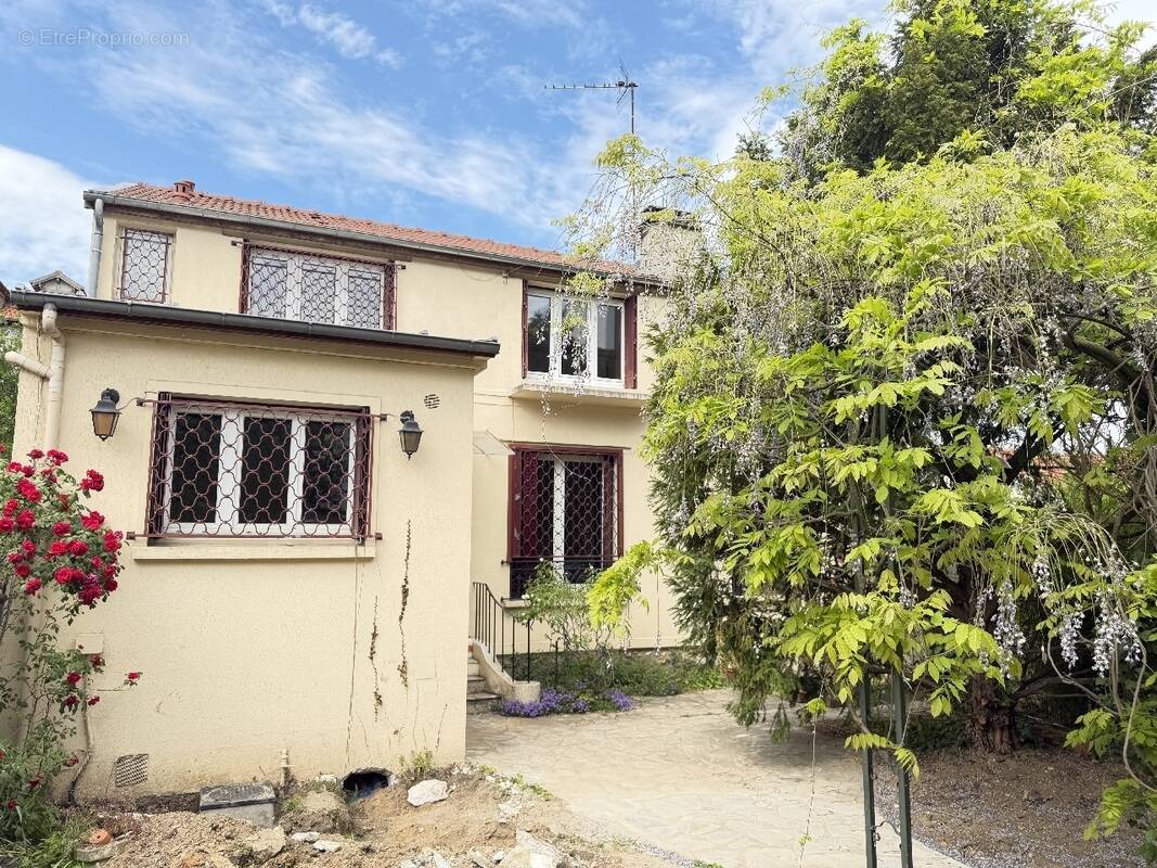 Maison à CHAMPIGNY-SUR-MARNE