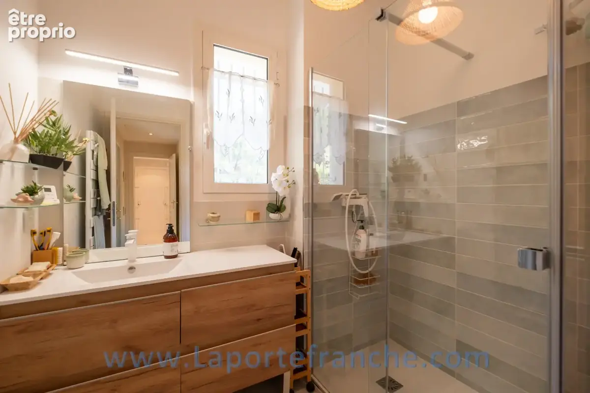 Appartement de 118 m2 vue mer dans résidence sécurisée parc piscine olympique - photo 8