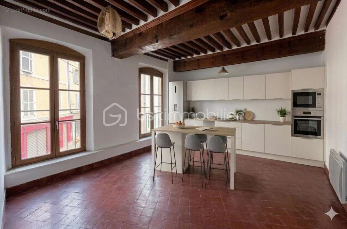 Appartement à LAMBESC