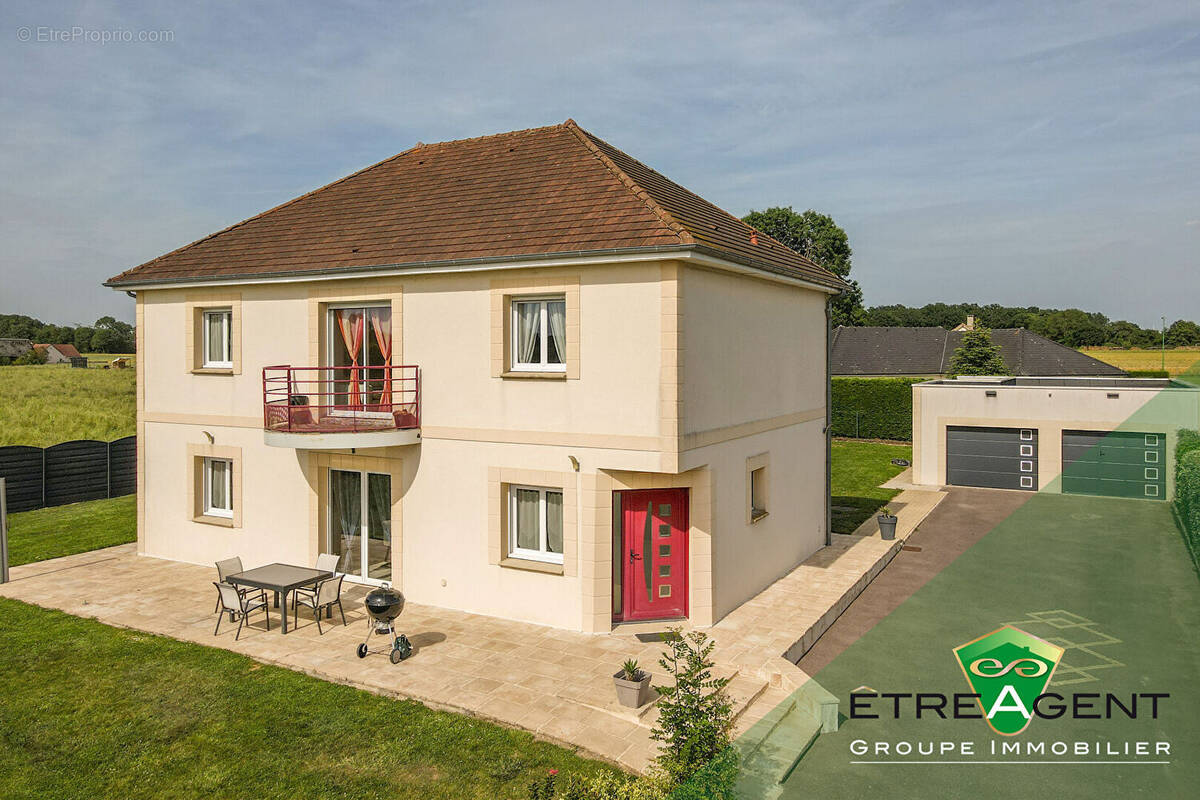 Maison à LE TILLEUL-LAMBERT