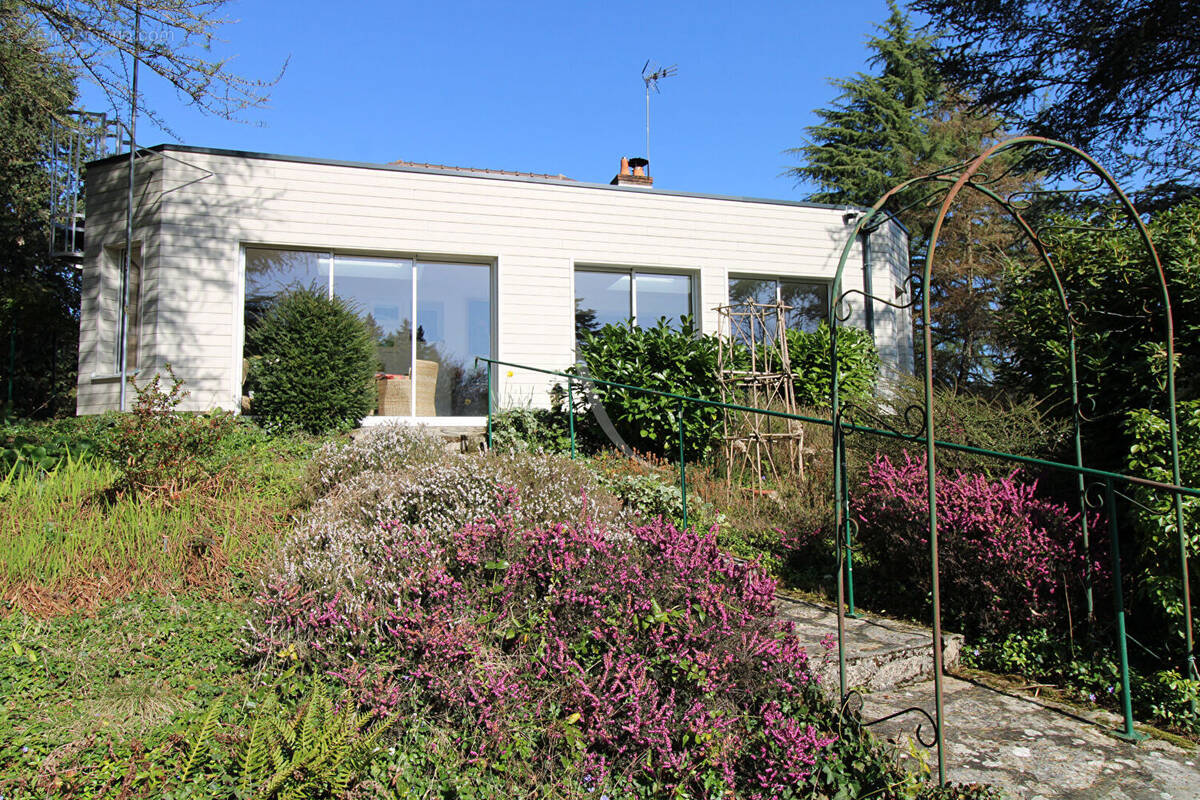 Maison à VOUZON
