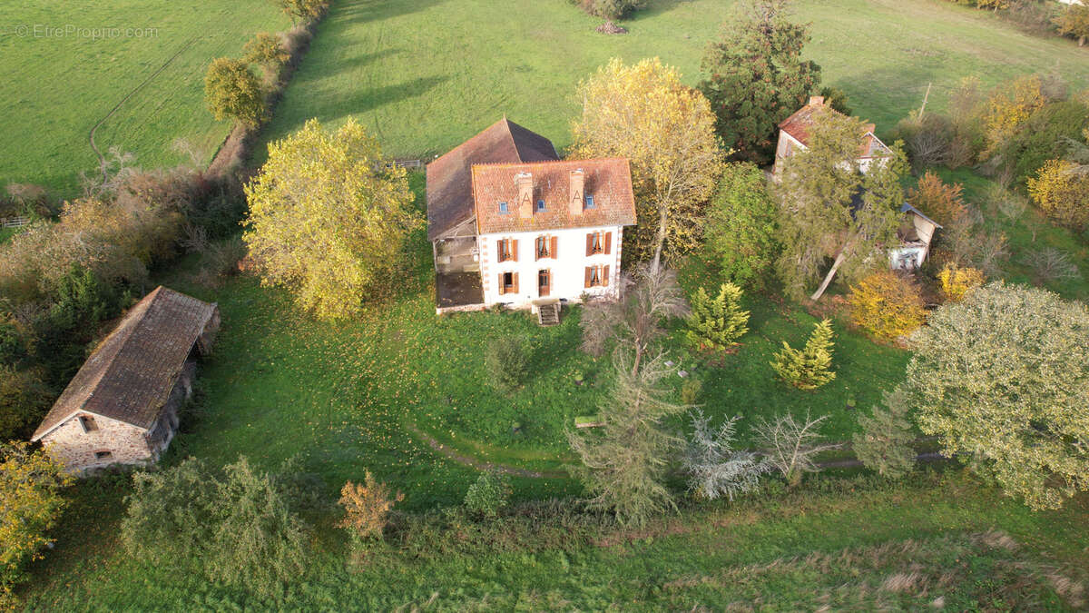 Maison à LA CHAPELAUDE