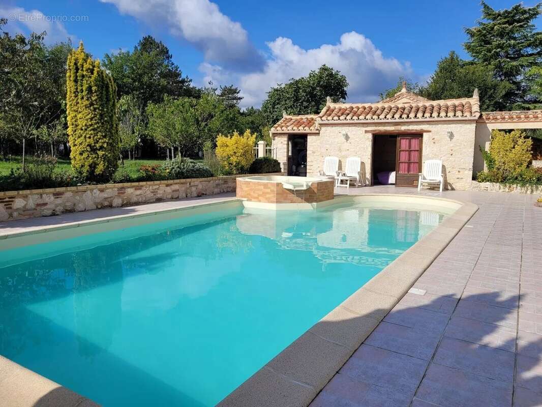 Maison à LABASTIDE-MARNHAC