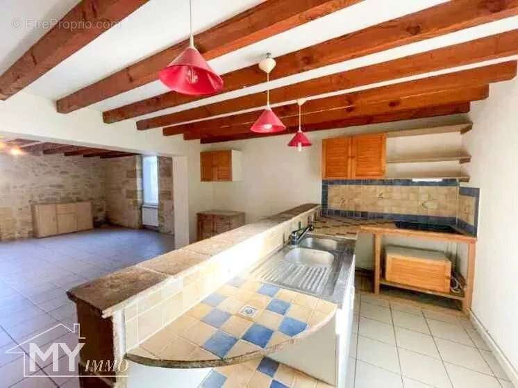 Villefranche de lonchat : maison de ville louée - photo 3