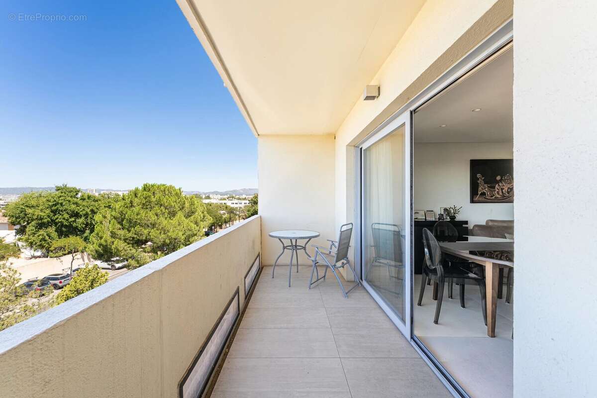 MARSEILLE 9 ème Mazargues à vendre appartement 3 pièces vue mer et parking - photo 10