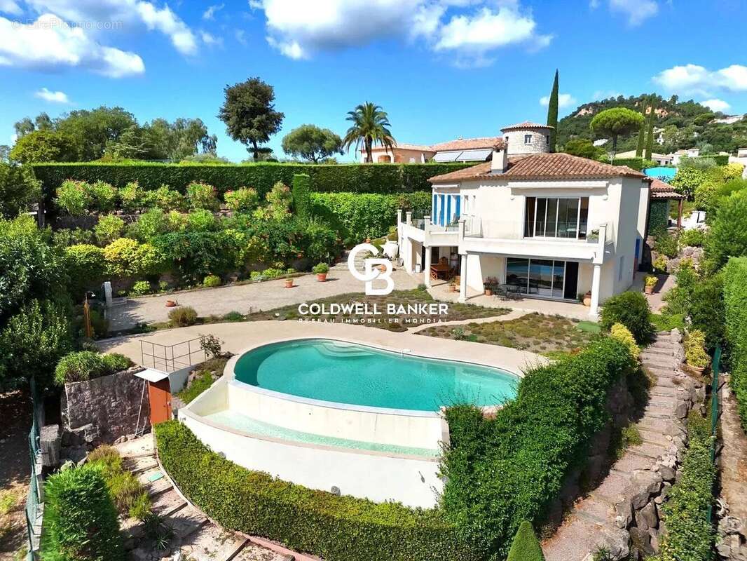 Maison à LES ADRETS-DE-L'ESTEREL