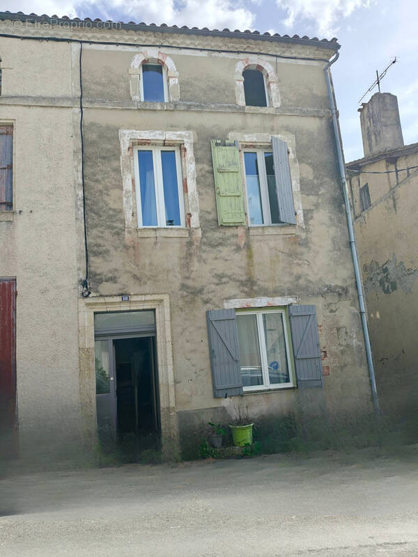 Maison à MEZIN