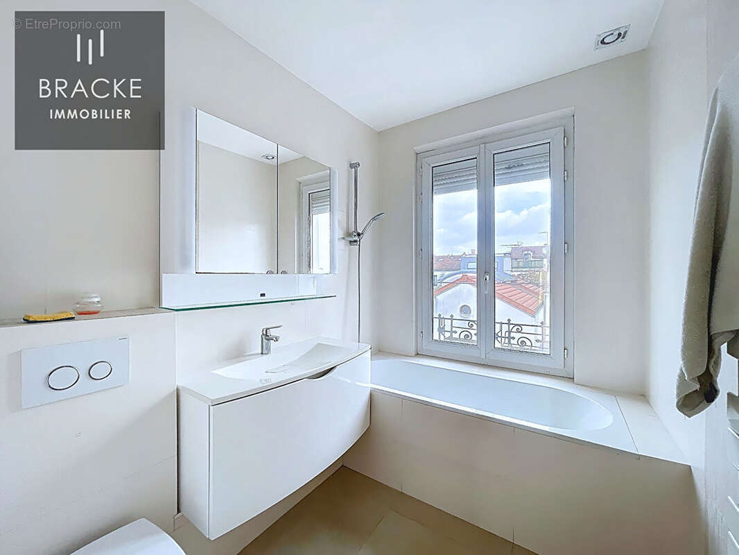 Maison à LA GARENNE-COLOMBES