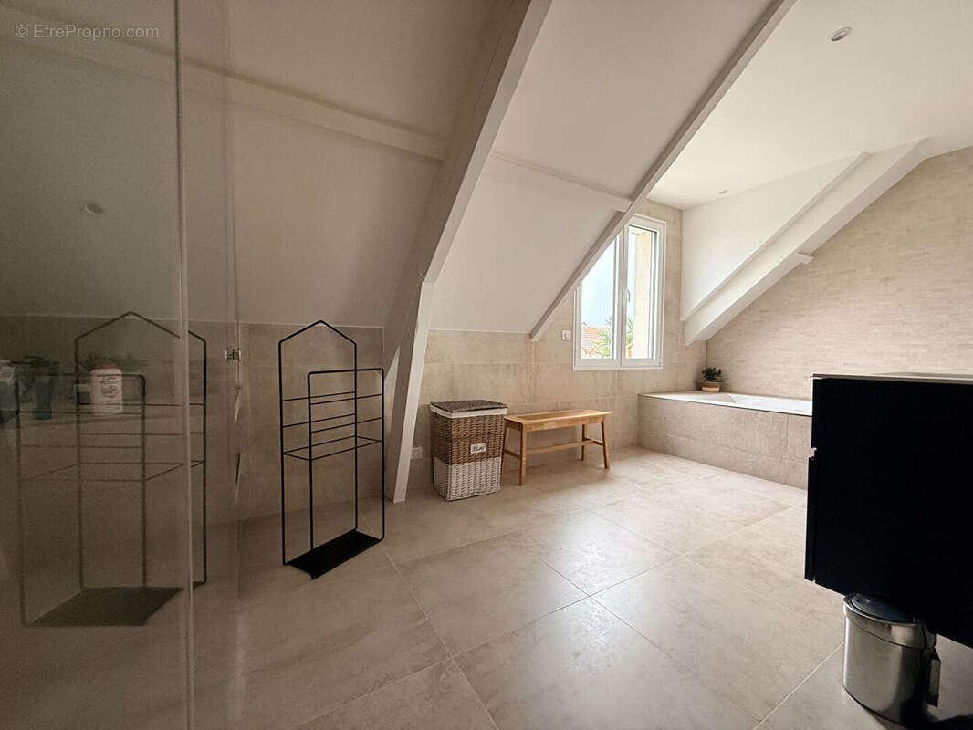 Maison à CONFLANS-SAINTE-HONORINE