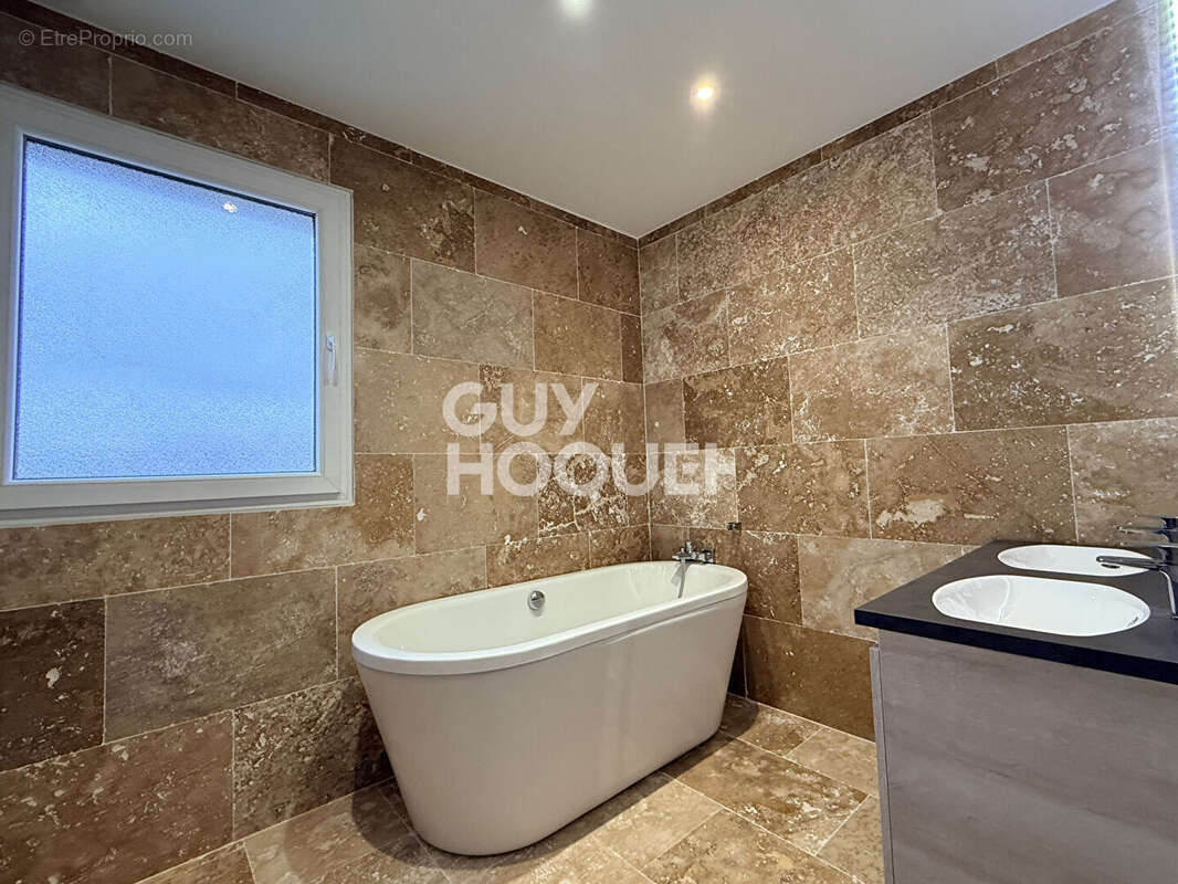 Maison à RIVE-DE-GIER