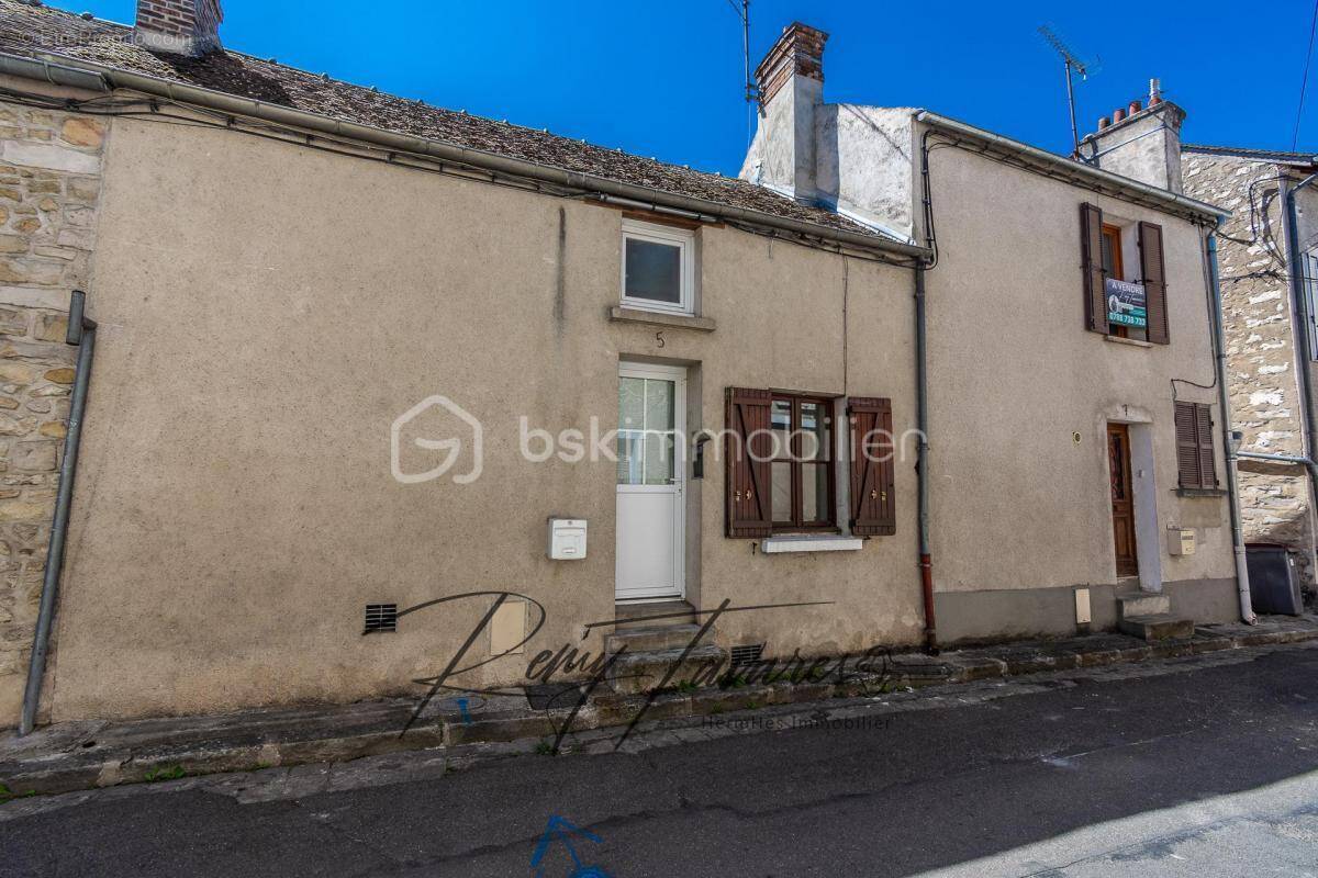 Maison à NEMOURS