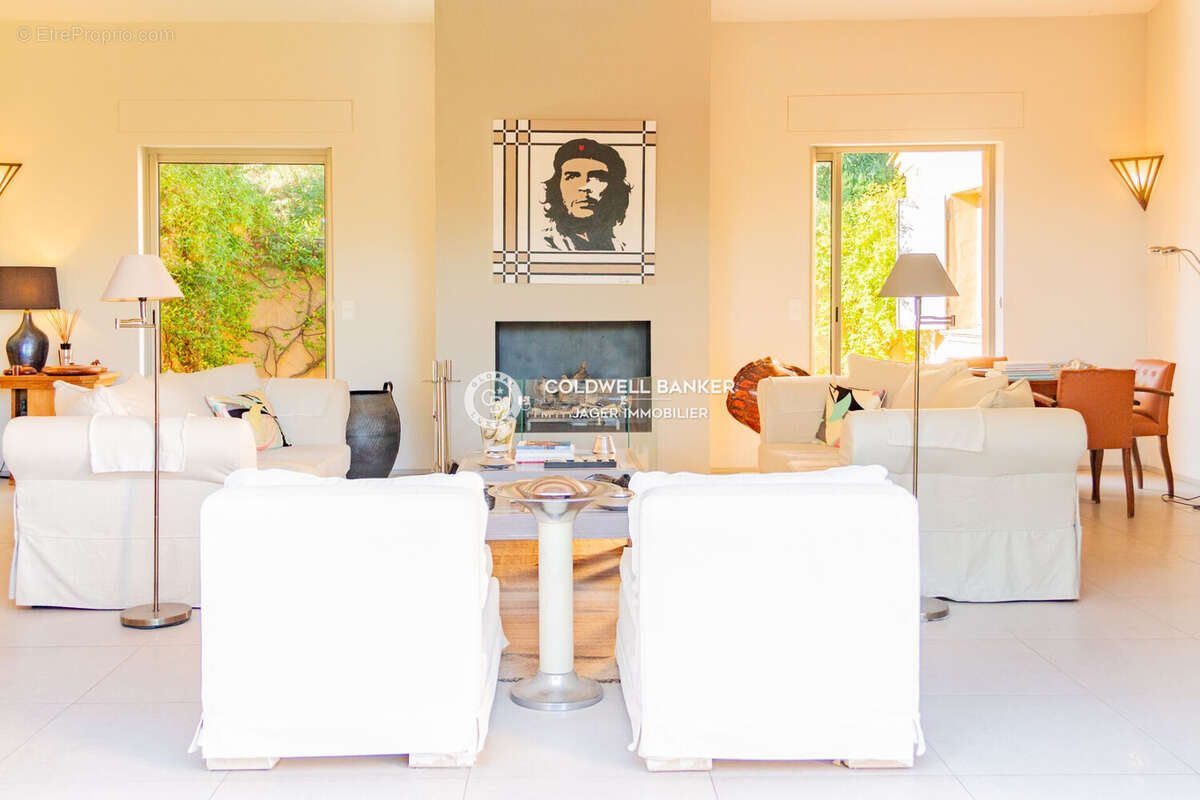 Maison à RAMATUELLE