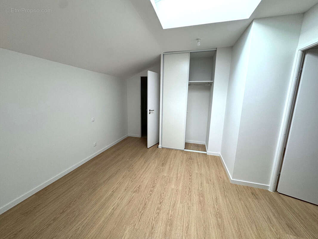 Appartement à BRUGUIERES