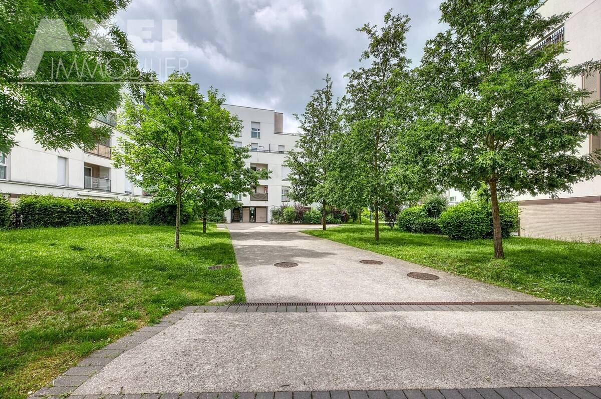Appartement à BOIS-D'ARCY