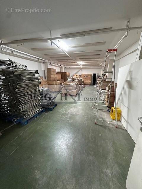 Commerce à AUBERVILLIERS