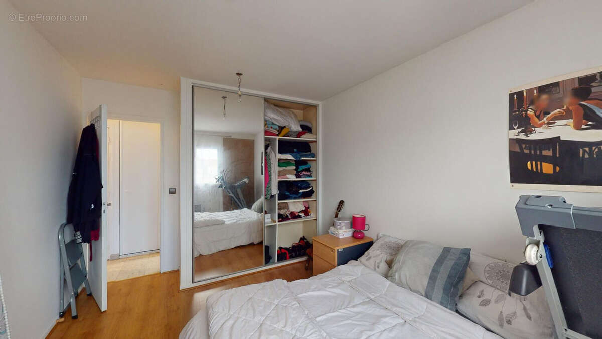 Appartement à SAINTE-GENEVIEVE-DES-BOIS