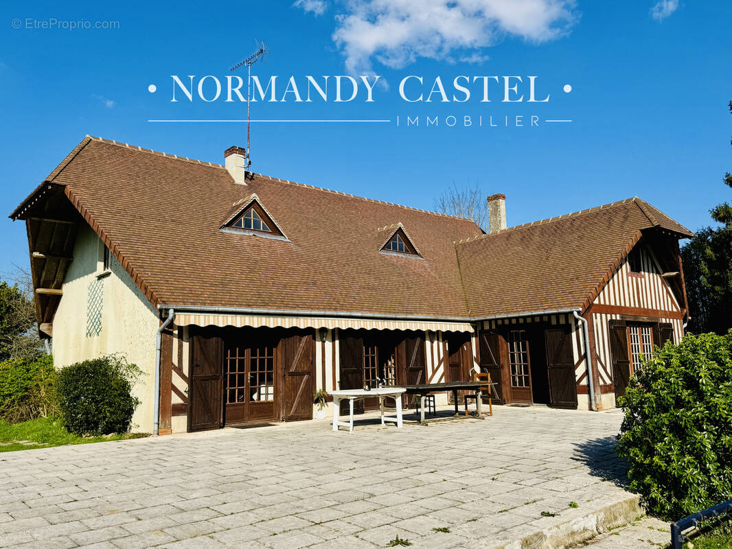 Maison à SAINT-PHILBERT-DES-CHAMPS