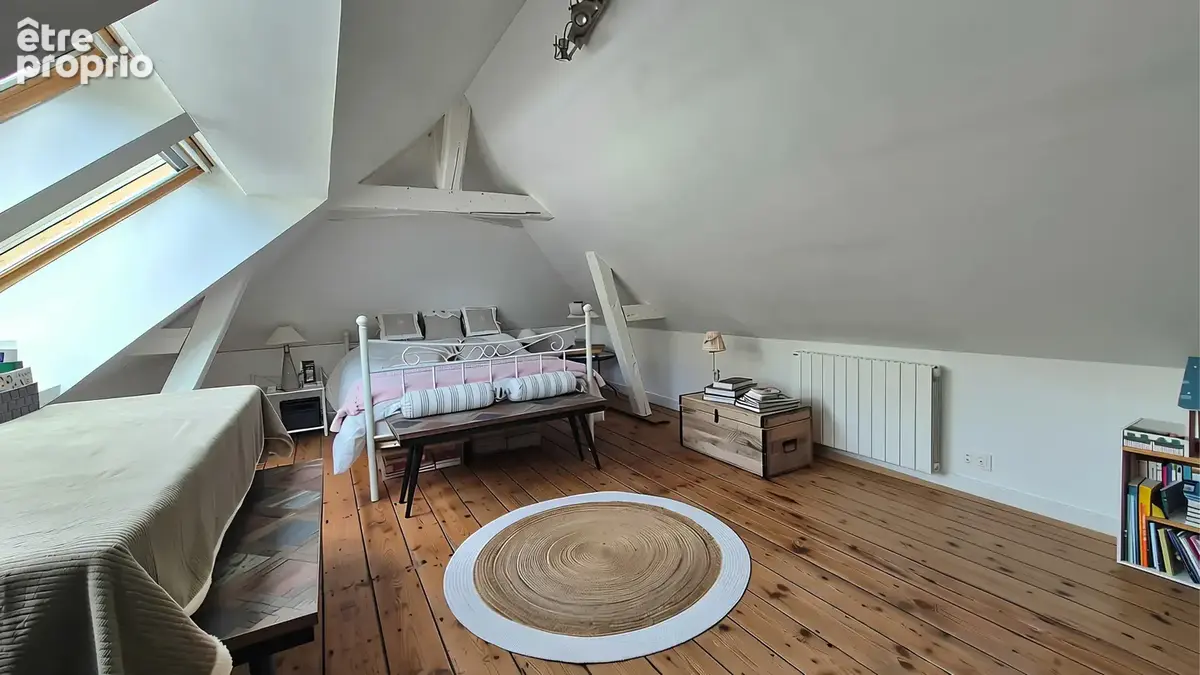 Ancien colombier réhabilité en 2018 - 5 pièces 140m2 avec jardin à Gonneville-la-Mallet - photo 4