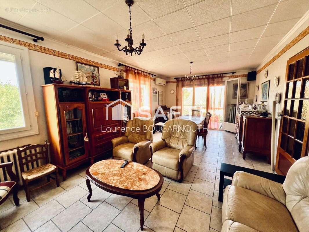 Maison 144 m² à Villeneuve-Les-Avignon  - photo 6