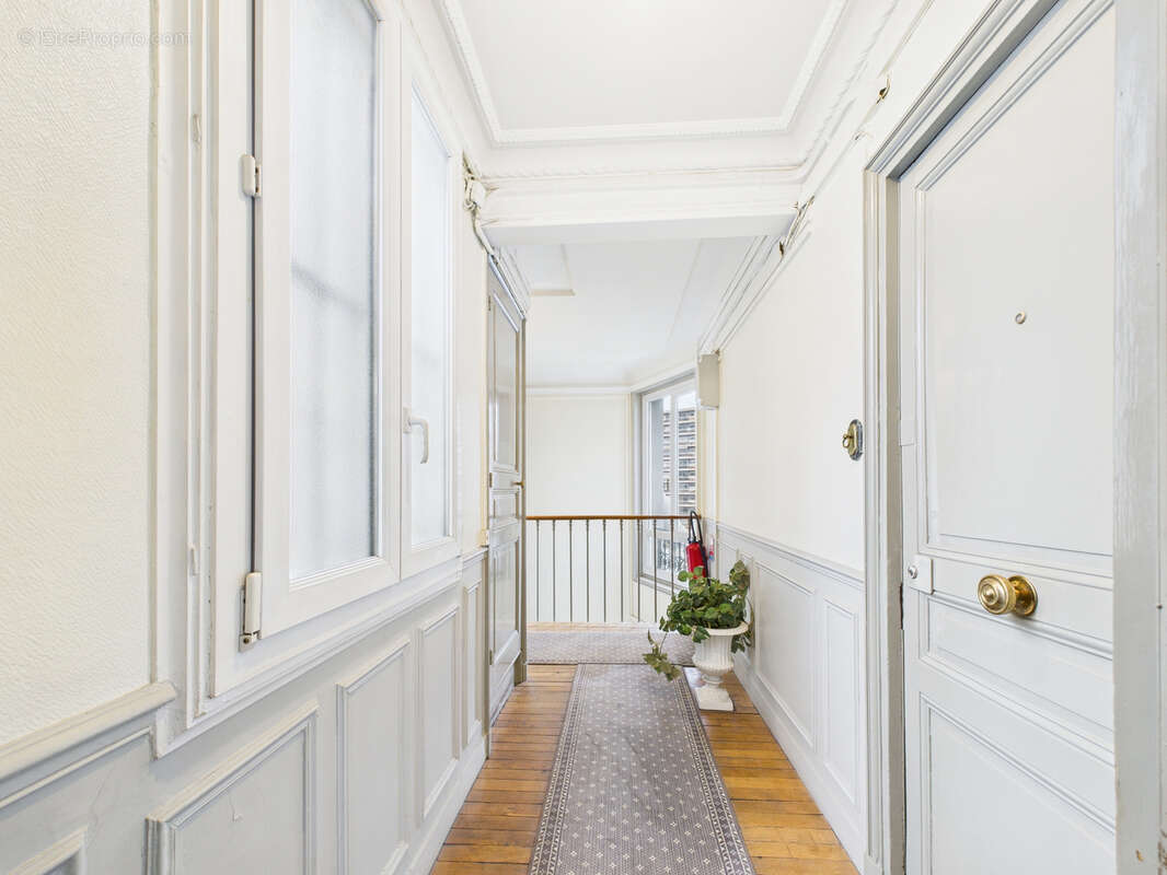 Appartement à PARIS-12E