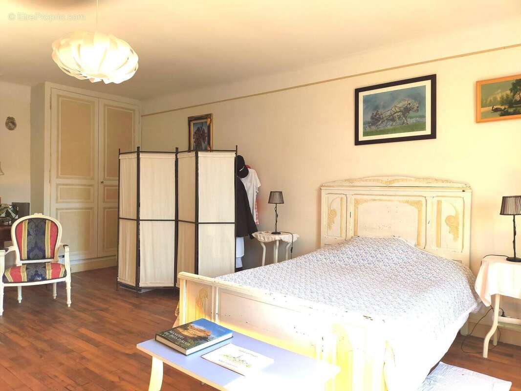 Maison à vendre Sougé le Ganelon chambre 1 - Maison à SOUGE-LE-GANELON