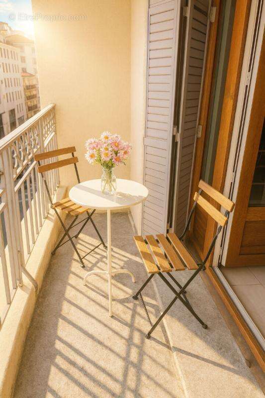 Appartement à LYON-6E