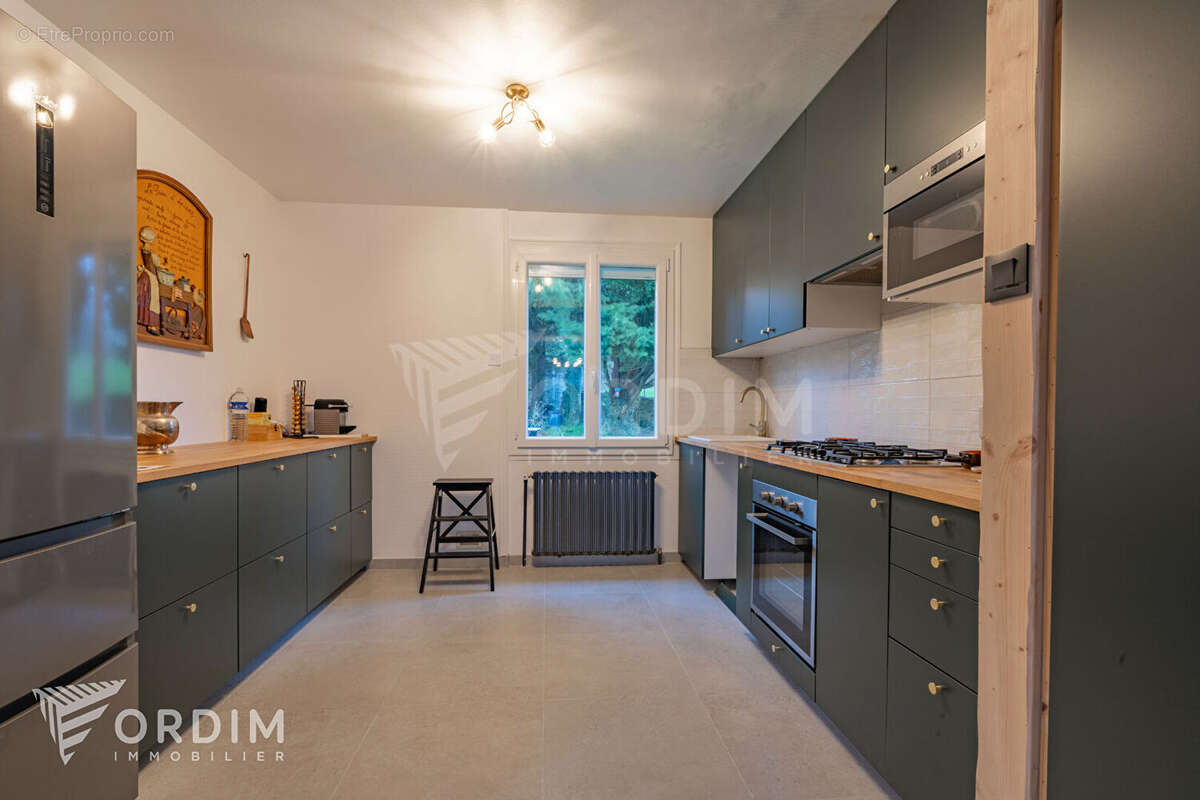 Maison à SAINT-SAUVEUR-EN-PUISAYE