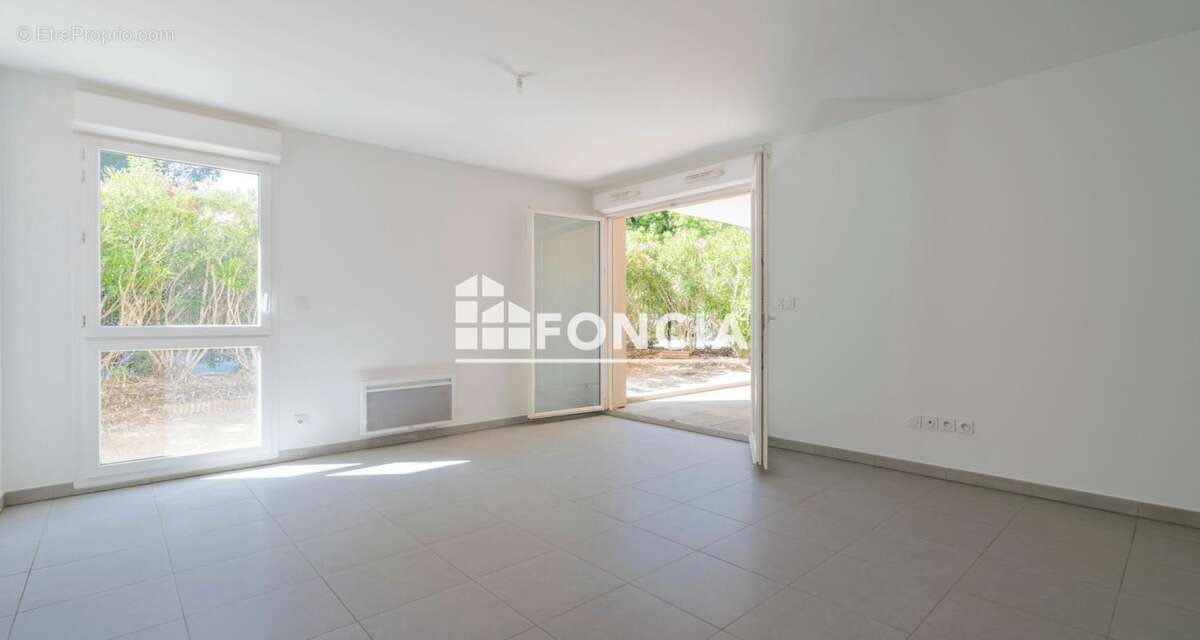 Appartement à MARSEILLE-9E