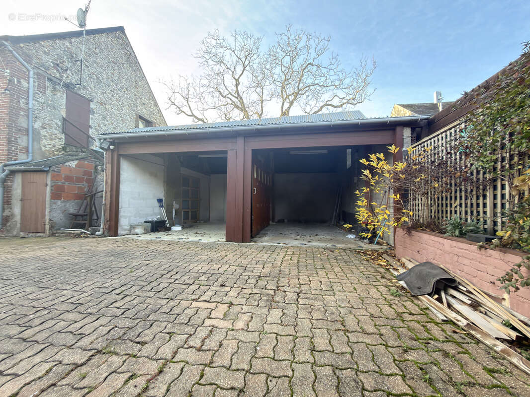 Maison à AUNAY-SOUS-AUNEAU