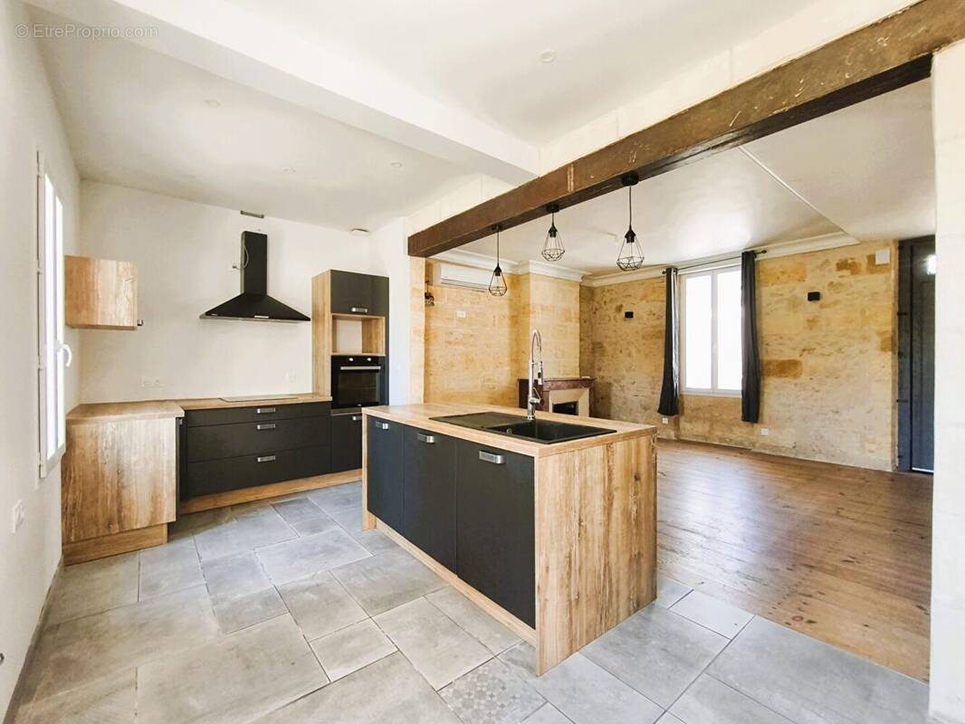 Maison à CASTILLON-LA-BATAILLE
