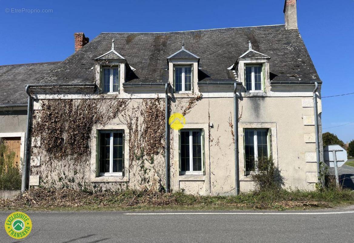 Maison à MORLAC