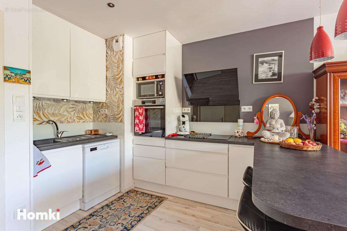 Appartement et jardinet T3 de 61 m2 à Lahonce 64990 - photo 4