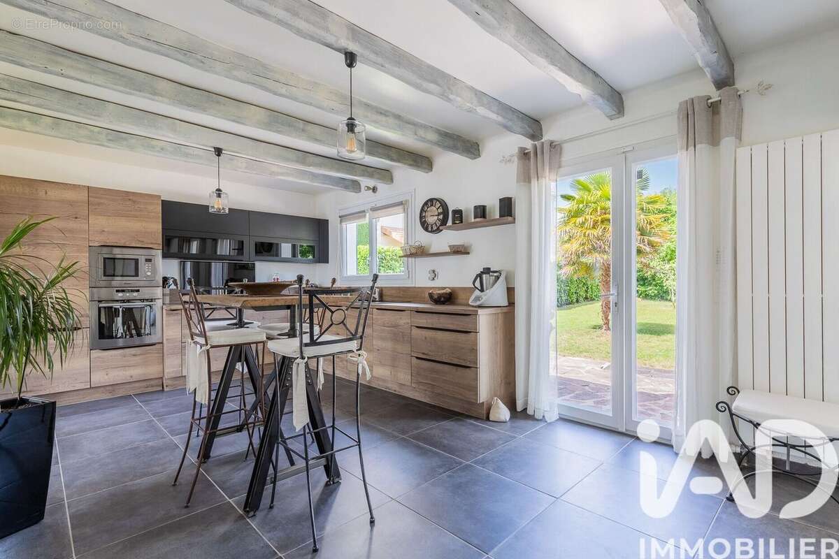 Maison 146 m² à Longpont-Sur-Orge  - photo 6