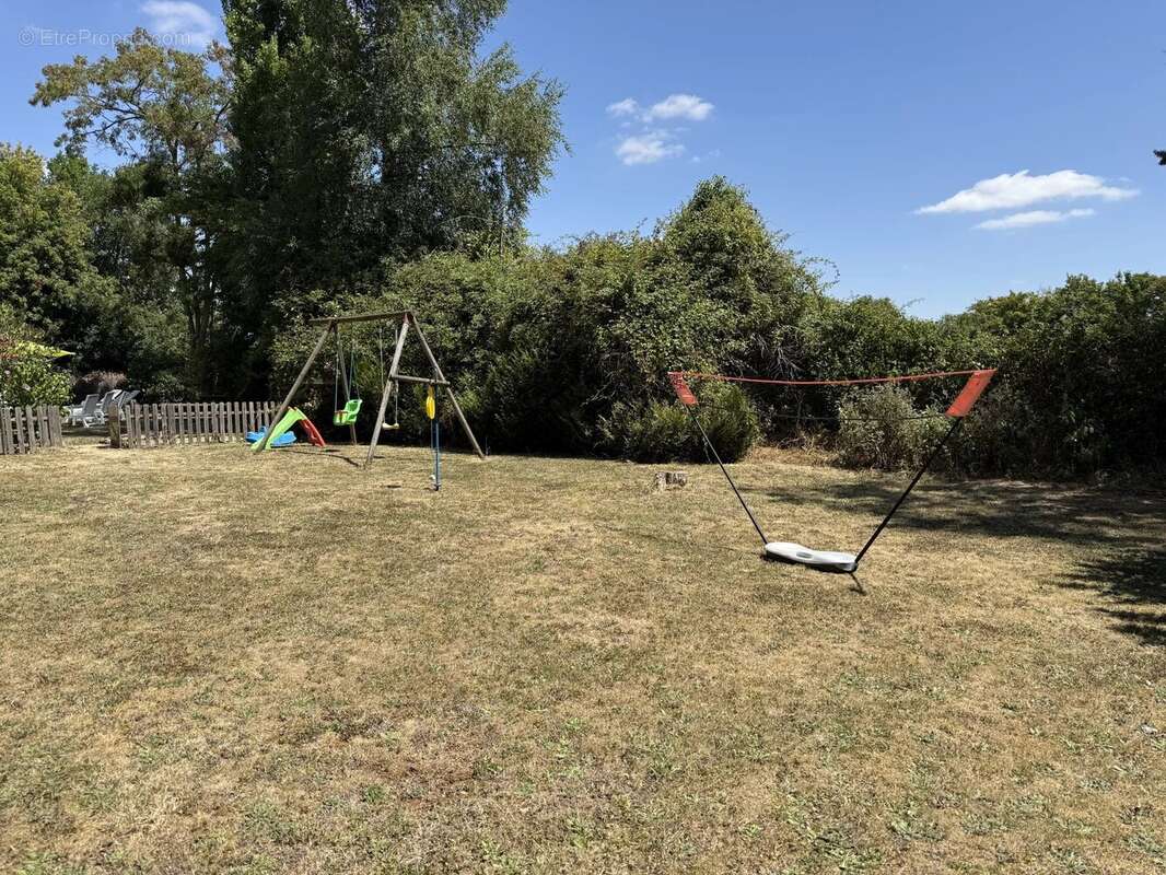 Complexe de gîtes avec une ferme de 3 chambres et 3 gîtes avec piscine chauffée - photo 19