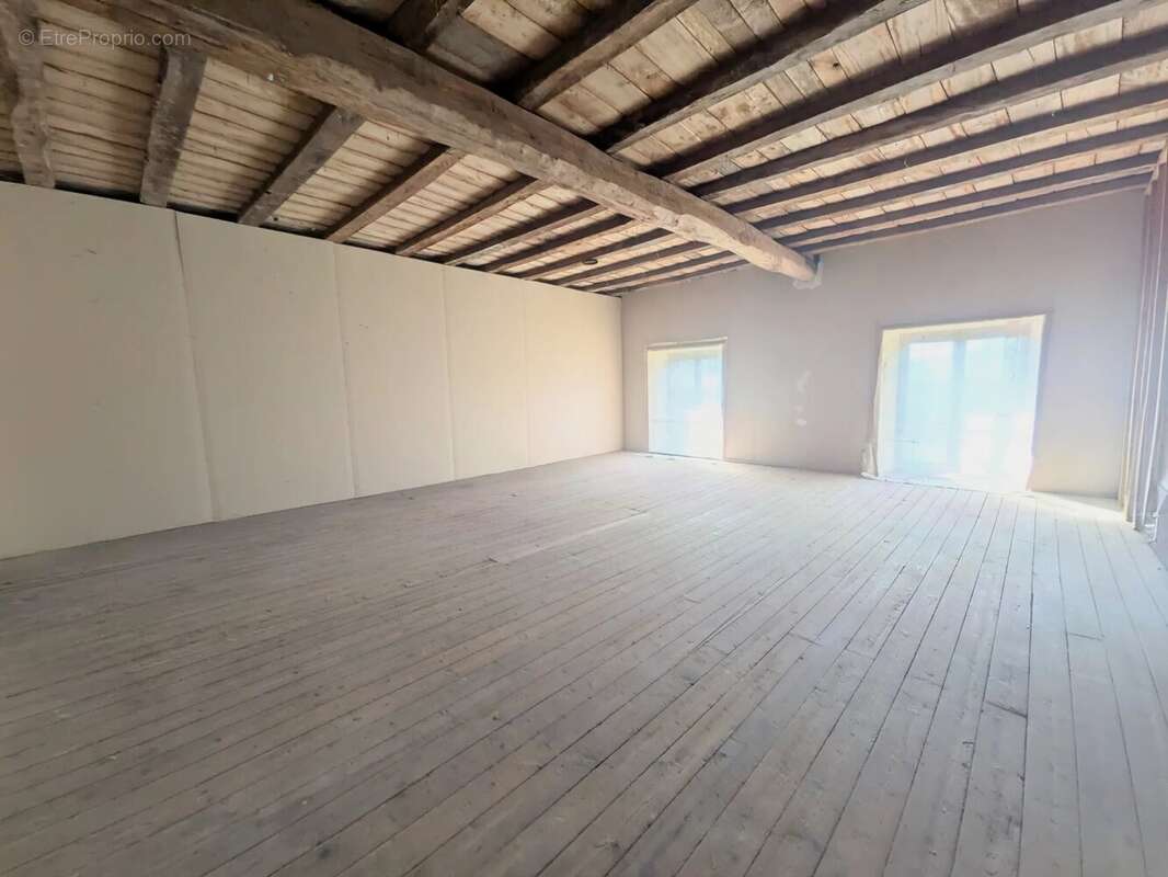 Maison pleine de potentiel pour les amoureux de nature et de grands espaces - photo 12