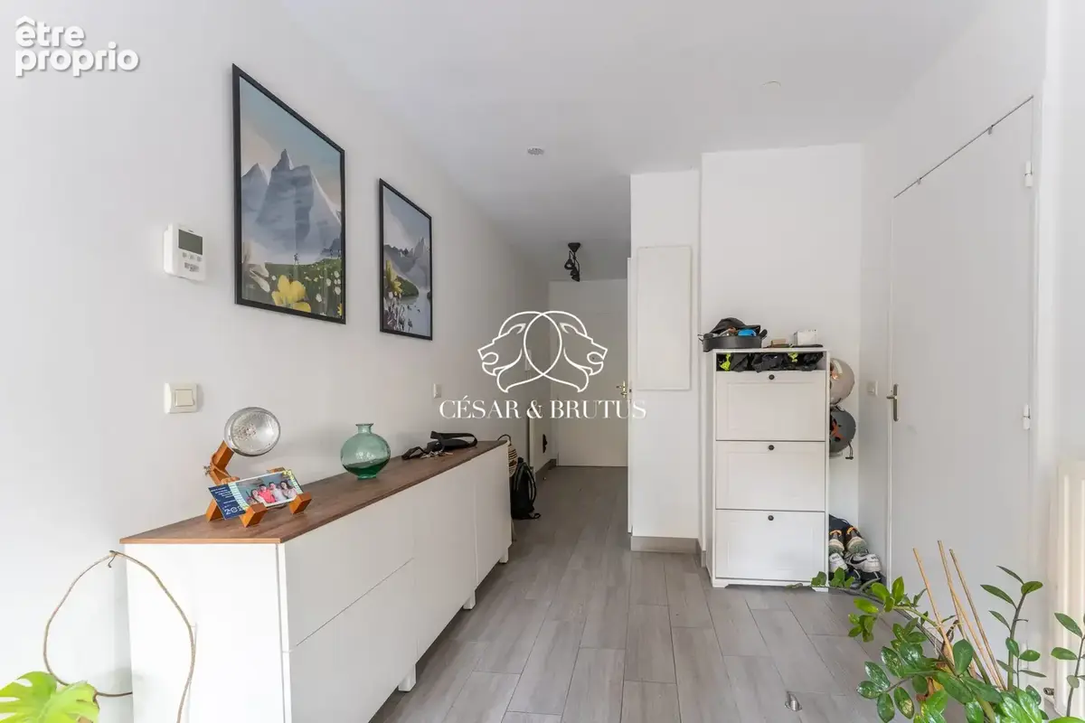 Appartement 3 pièces 73 m² à vendre à Lyon-8e (69008) - photo 2