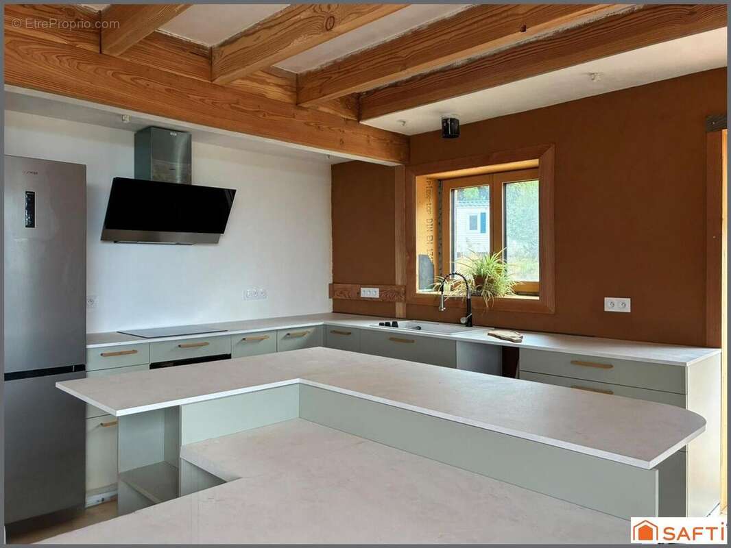 Maison 125 m² à Lascaux  - photo 3