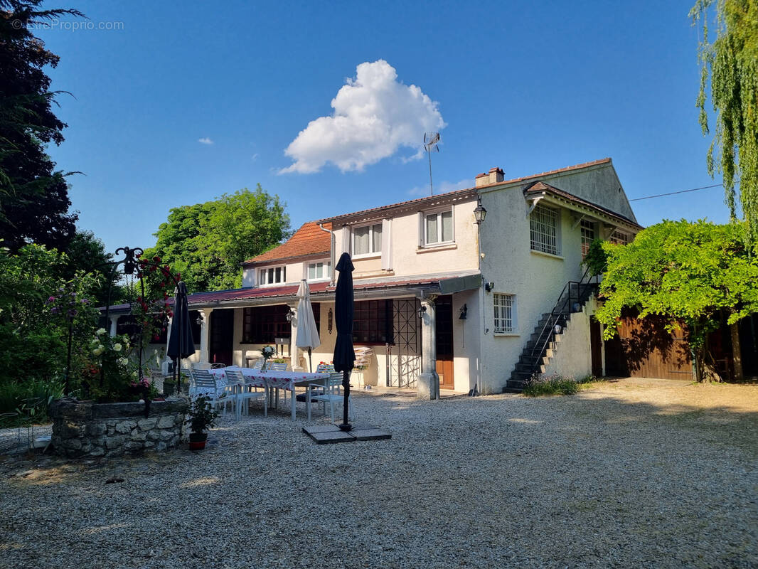 Maison à BRAY-SUR-SEINE