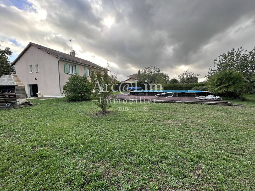 Maison à PEYRAT-DE-BELLAC